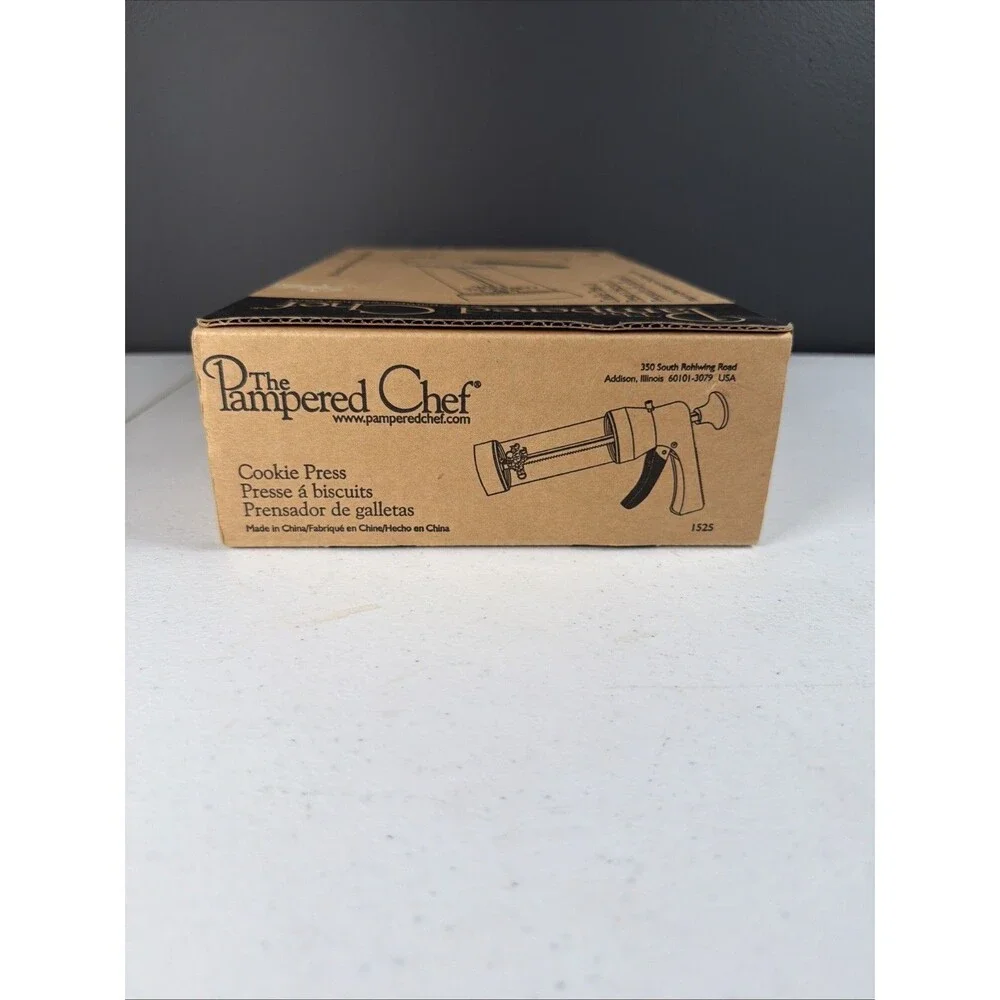 Pampered Chef Cookie Press 1525 with 16 Discs Original Box Complete